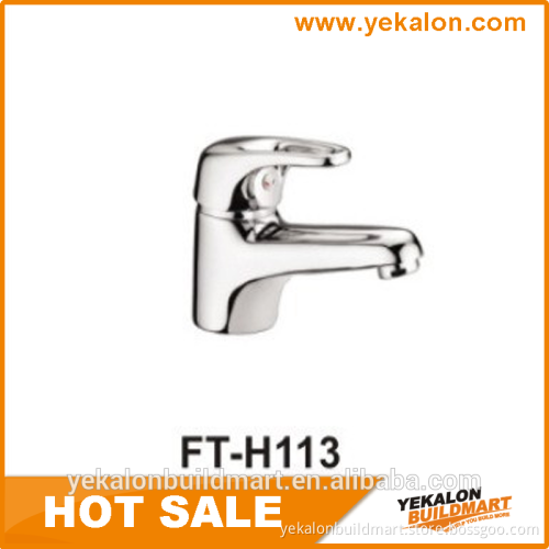 Brass or zinc alloy wash basin faucet with simple shape